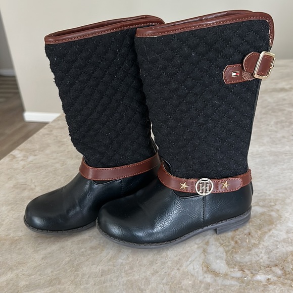 Tommy Hilfiger boots - Picture 3 of 7